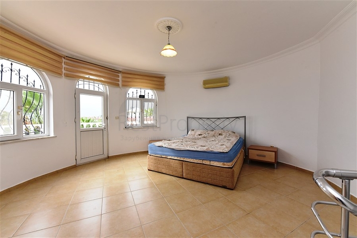 فيلا مستقلة مع مسبح خاص -في افسلار / الانيا 