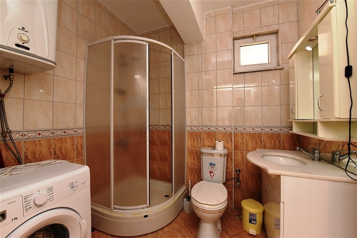 فيلا مستقلة مع مسبح خاص -في افسلار / الانيا 