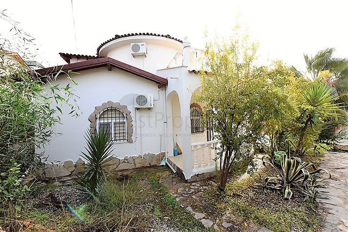 فيلا مستقلة مع مسبح خاص -في افسلار / الانيا 