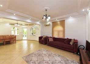 فيلا مستقلة مع مسبح خاص -في افسلار / الانيا 