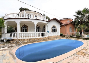 فيلا مستقلة مع مسبح خاص -في افسلار / الانيا 