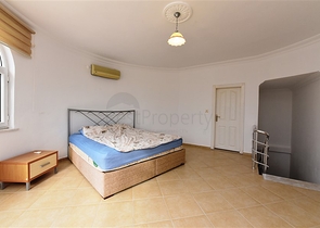 فيلا مستقلة مع مسبح خاص -في افسلار / الانيا 