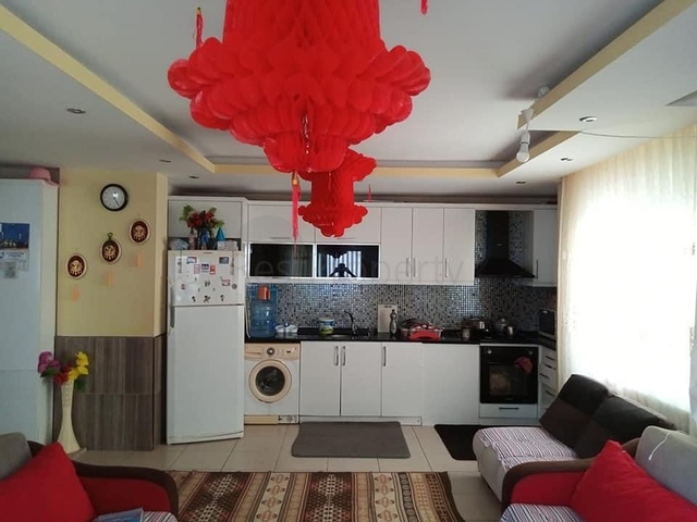 بسعر مناسب - شقة غرفة وصالة مفروشة - قريبة من البازار - في مهموتلار / الانيا 