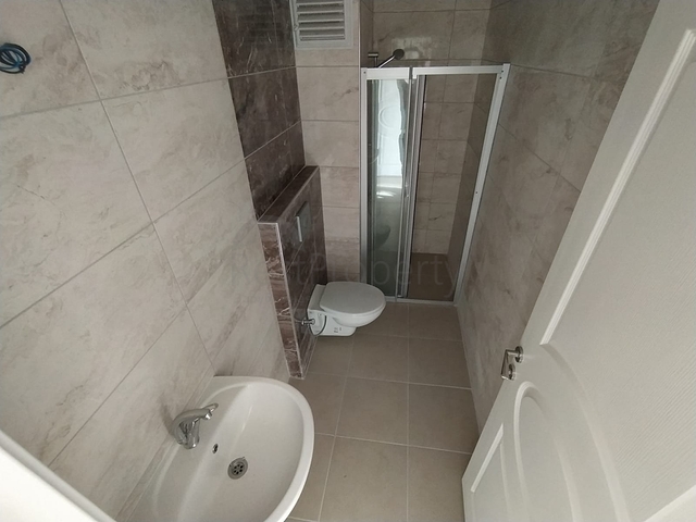 شقة غرفتين وصالة - على شارع بارباروس - في مهموتلار / الانيا 