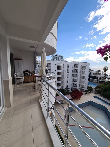 اطلالة بحرية - صف اول - شقة غرفتين وصالة - مفروشة - بسعر مناسب -في مهموتلار / الانيا 