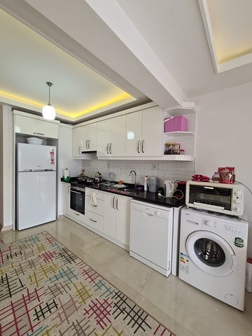 اطلالة بحرية - صف اول - شقة غرفتين وصالة - مفروشة - بسعر مناسب -في مهموتلار / الانيا 