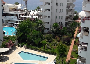 اطلالة بحرية - صف اول - شقة غرفتين وصالة - مفروشة - بسعر مناسب -في مهموتلار / الانيا 