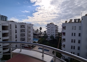 اطلالة بحرية - صف اول - شقة غرفتين وصالة - مفروشة - بسعر مناسب -في مهموتلار / الانيا 