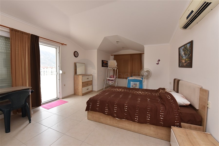 اطلالة بحرية - دوبلكس مؤثثة - في كاستل / الانيا 