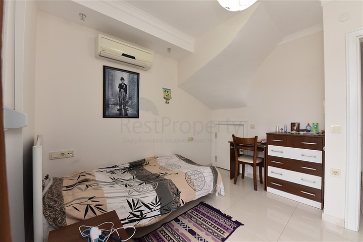 اطلالة بحرية - دوبلكس مؤثثة - في كاستل / الانيا 