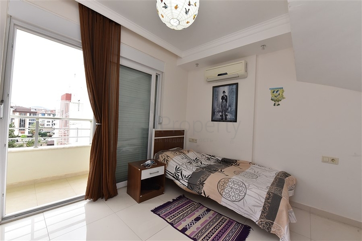 اطلالة بحرية - دوبلكس مؤثثة - في كاستل / الانيا 