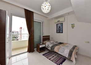 اطلالة بحرية - دوبلكس مؤثثة - في كاستل / الانيا 