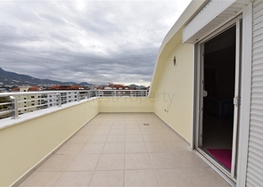 اطلالة بحرية - دوبلكس مؤثثة - في كاستل / الانيا 