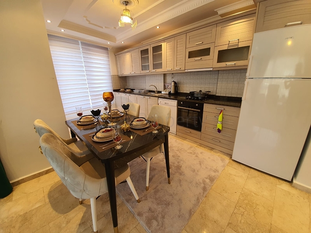 طابق مرتفع - شقة غرفتين وصالة - في مهموتلار / الانيا 