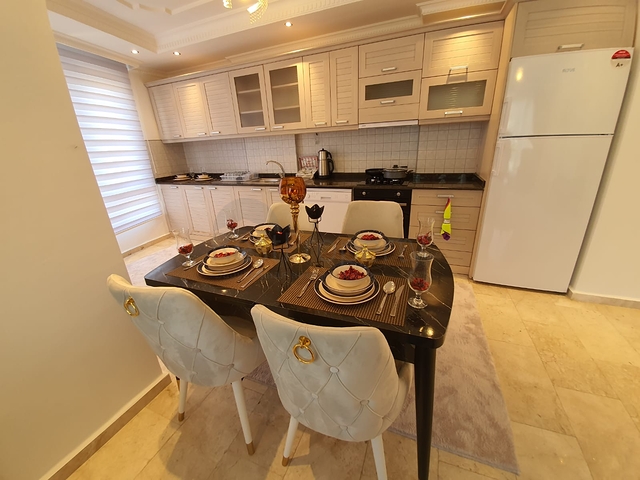 طابق مرتفع - شقة غرفتين وصالة - في مهموتلار / الانيا 