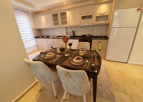 طابق مرتفع - شقة غرفتين وصالة - في مهموتلار / الانيا 