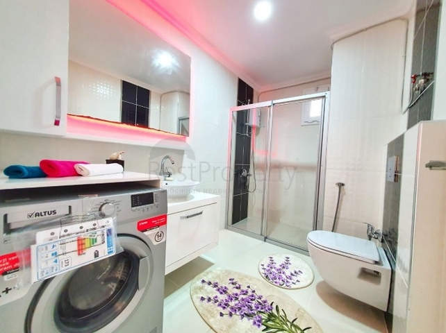 شقة انيقة - تصميم غرفة وصالة - بالكون مغلق -في مهموتلار / الانيا 