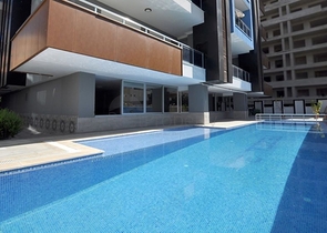 شقة انيقة - تصميم غرفة وصالة - بالكون مغلق -في مهموتلار / الانيا 