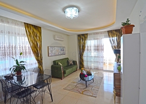 شقة انيقة - تصميم غرفة وصالة - بالكون مغلق -في مهموتلار / الانيا 