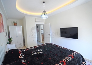 شقة انيقة - تصميم غرفة وصالة - بالكون مغلق -في مهموتلار / الانيا 