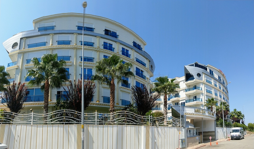 شقة 2 + 1 مع أثاث في مجمع مخطط فندقي في أنطاليا