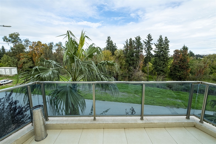 شقة 2 + 1 مع أثاث في مجمع مخطط فندقي في أنطاليا