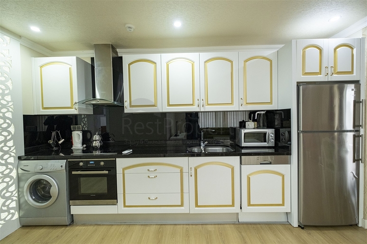 شقة 2 + 1 مع أثاث في مجمع مخطط فندقي في أنطاليا