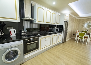 شقة 2 + 1 مع أثاث في مجمع مخطط فندقي في أنطاليا