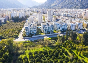 شقة 2 + 1 مع أثاث في مجمع مخطط فندقي في أنطاليا