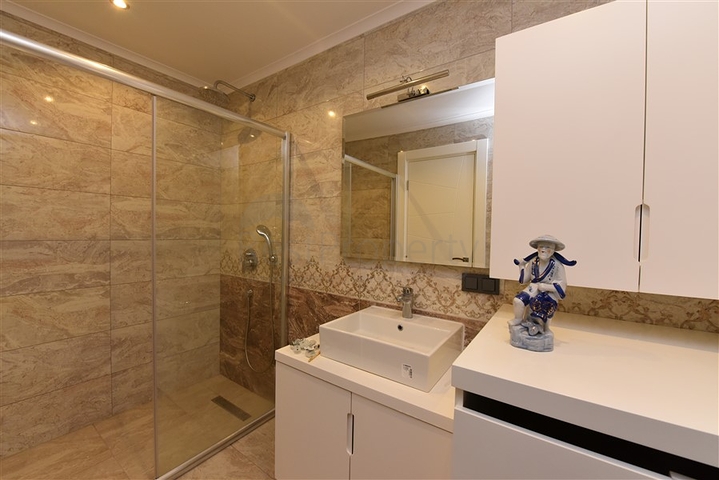 اطلالة بحرية مباشرة - شقة 2 غرفة وصالة - ضمن مجمع سكني حديث - كارجي جاك / الانيا 