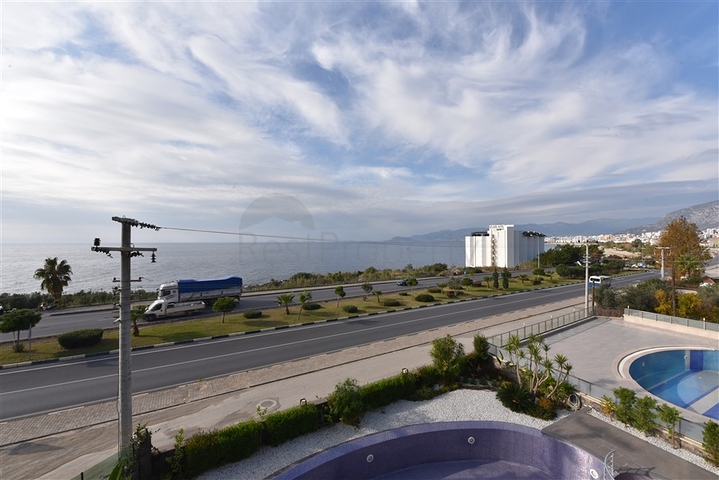 اطلالة بحرية مباشرة - شقة 2 غرفة وصالة - ضمن مجمع سكني حديث - كارجي جاك / الانيا 