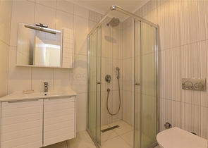 اطلالة بحرية مباشرة - شقة 2 غرفة وصالة - ضمن مجمع سكني حديث - كارجي جاك / الانيا 