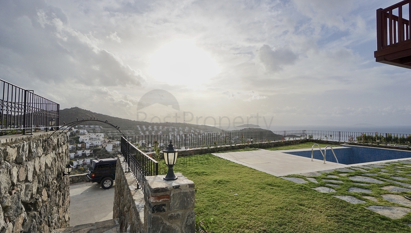 فلل في يودروم - تصميم 3 غرف - مسبح خاص .