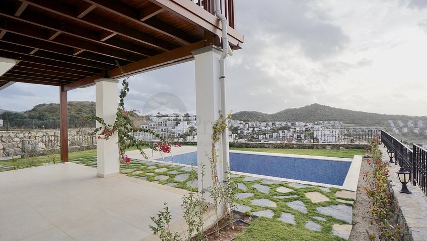 فلل في يودروم - تصميم 3 غرف - مسبح خاص .