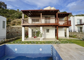 فلل في يودروم - تصميم 3 غرف - مسبح خاص .