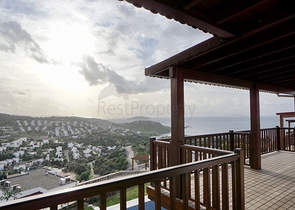 فلل في يودروم - تصميم 3 غرف - مسبح خاص .