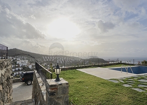 فلل في يودروم - تصميم 3 غرف - مسبح خاص .