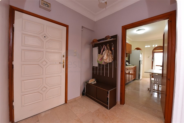 على البحر مباشرة - شقة 3 غرف وصالة - في مهموتلار / الانيا 