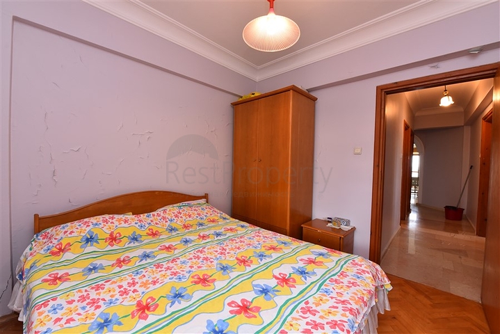 على البحر مباشرة - شقة 3 غرف وصالة - في مهموتلار / الانيا 