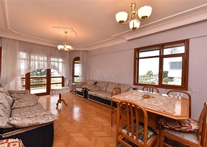 على البحر مباشرة - شقة 3 غرف وصالة - في مهموتلار / الانيا 