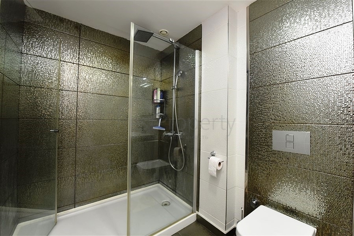 مجمع بخدمات  5 نجوم - شقة 3 غرف وصالة - في الانيا - منطقة مهموتلار 