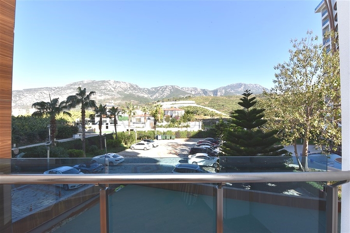 مجمع بخدمات  5 نجوم - شقة 3 غرف وصالة - في الانيا - منطقة مهموتلار 