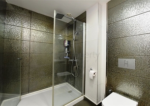 مجمع بخدمات  5 نجوم - شقة 3 غرف وصالة - في الانيا - منطقة مهموتلار 