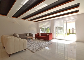 شقة غرفتين وصالة - ضمن مجمع سكني - قريب من البحر والخدمات - في مهموتلار / الانيا