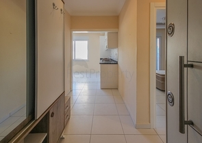 شقة غرفتين وصالة - ضمن مجمع سكني - قريب من البحر والخدمات - في مهموتلار / الانيا