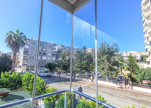 شقة غرفتين وصالة - ضمن مجمع سكني - قريب من البحر والخدمات - في مهموتلار / الانيا