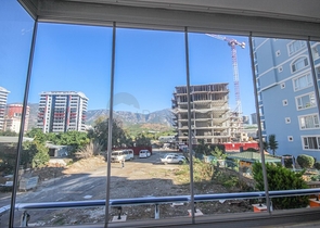 شقة غرفتين وصالة - ضمن مجمع سكني - قريب من البحر والخدمات - في مهموتلار / الانيا