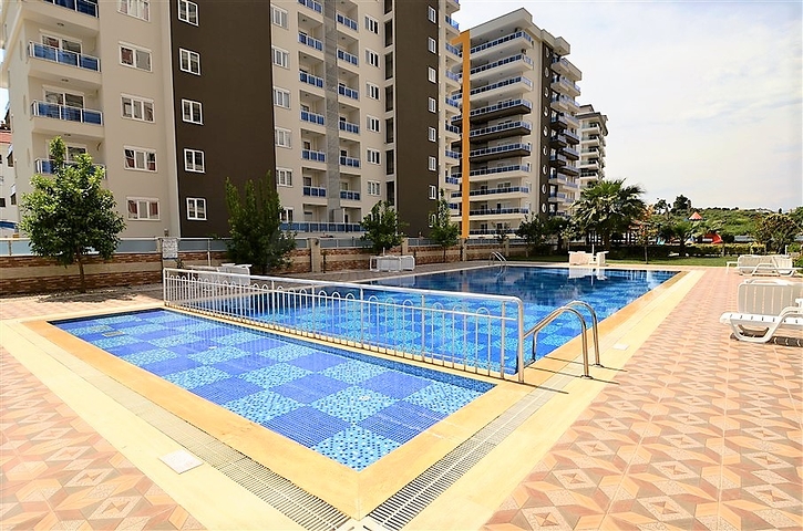 شقق غرفة وصالة - واسعة - ضمن مجمع سكني - في مهموتلار / الانيا 