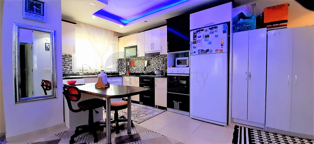 شقة غرفة وصالة - مناسبة للاستثمار او العطلات - ضمن مجمع في منطقة مهموتلار / الانيا 