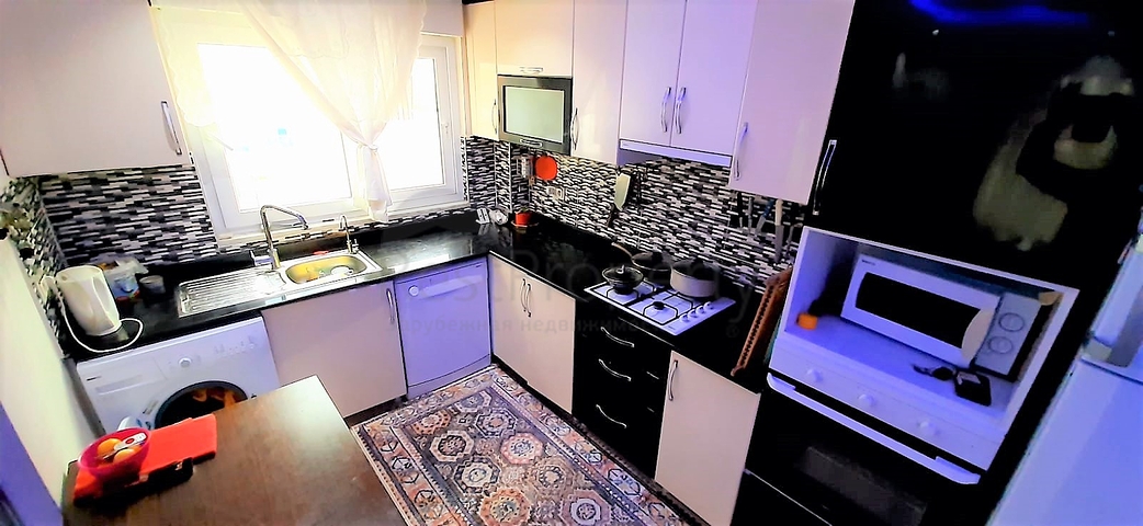 شقة غرفة وصالة - مناسبة للاستثمار او العطلات - ضمن مجمع في منطقة مهموتلار / الانيا 